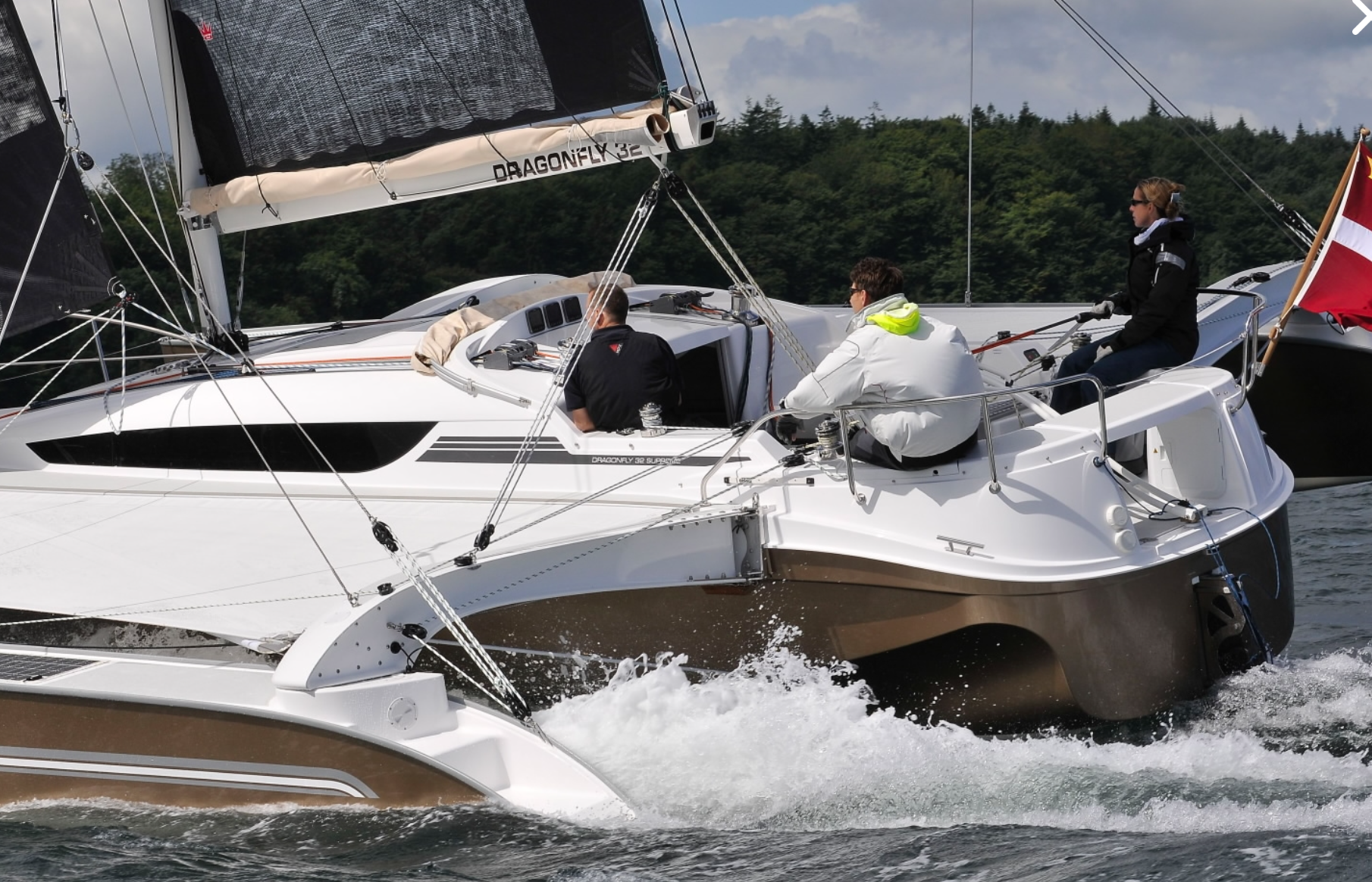 Dragonfly 32 Trimaran Boat For Sale — 180 Marine